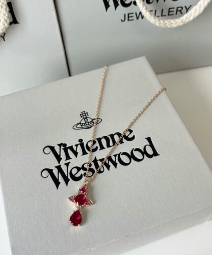 Vivienne Westwood simple and elegant necklace - Image 6