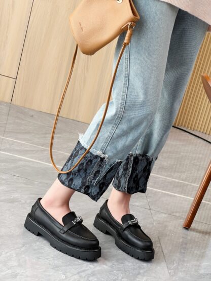 Hermes black matte comfortable trendy leather loafers - Image 6