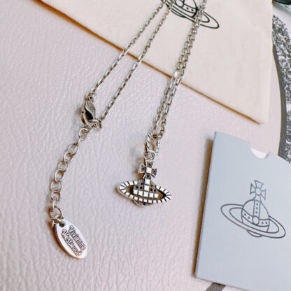 Vivienne Westwood classic large Saturn necklace unisex - Image 6
