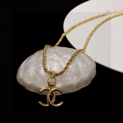 Chanel Classic Gold Pendant Necklace - Image 6