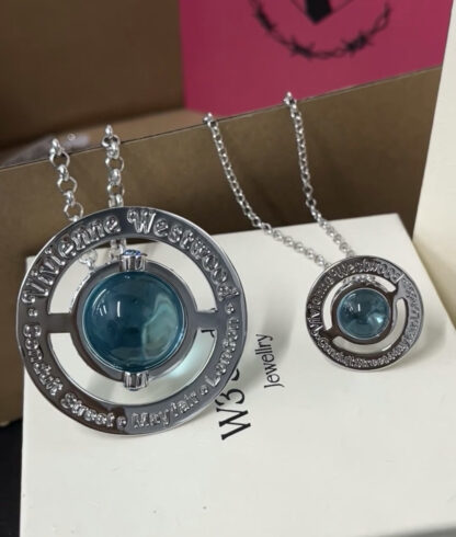 Vivienne Westwood three-dimensional planet necklace - Image 6
