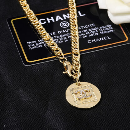 Chanel exquisite pendant fashion necklace - Image 6