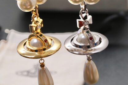 Vivienne Westwood teardrop pendant three-layer pearl necklace - Image 6