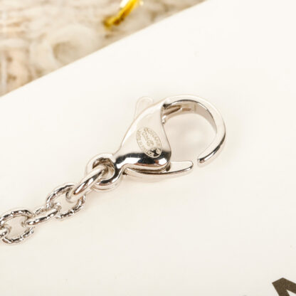 Chanel full diamond bird pearl necklace - Image 6