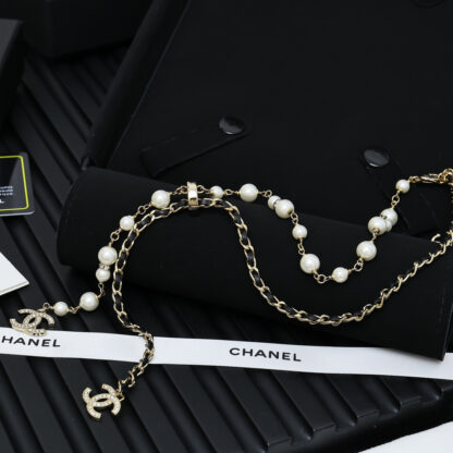Chanel leather with black gold pearl necklace - Image 4