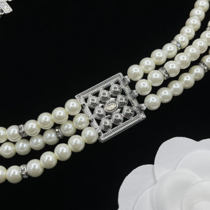 Chanel three-layer pearl exquisite necklace - Image 6