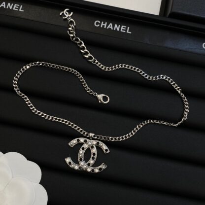Chanel fashionable and versatile necklace - Image 6