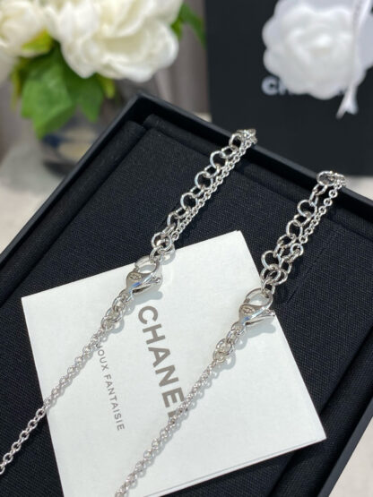 Chanel rhinestone heart necklace - Image 6