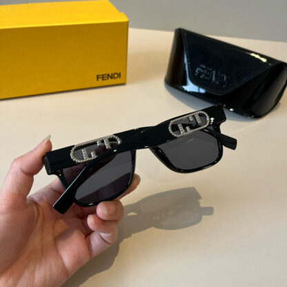 FENDI fashion trend sunglasses - Image 7