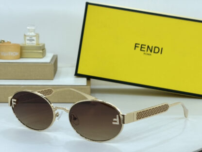 FENDI fashion trend sunglasses - Image 7
