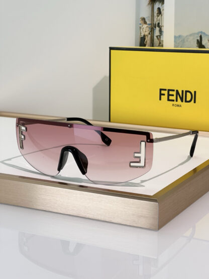 FENDI fashion trend sunglasses - Image 7