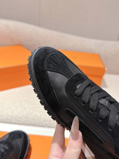 Hermès black goatskin contrasting sneakers, 2cm thick sole - Image 6