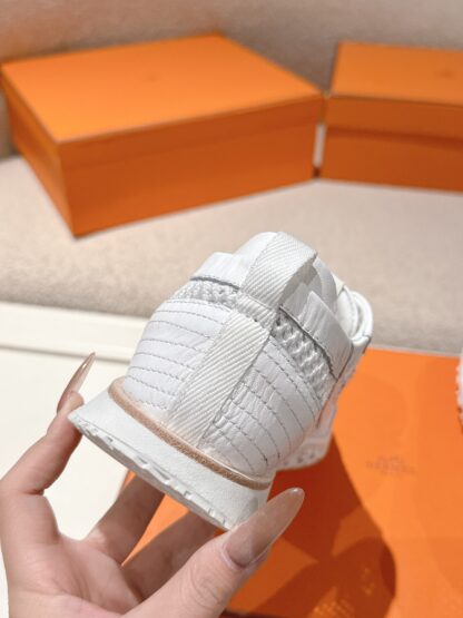 Hermès white goatskin contrasting sneakers, 2cm thick sole - Image 6
