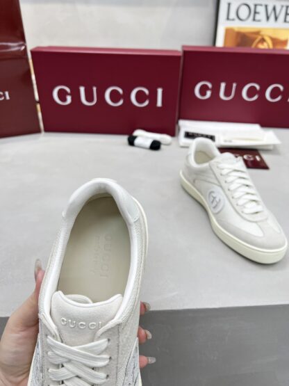 Gucci classic design German training elements catwalk model - Image 7