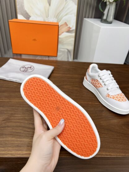 Hermes flat-soled stylish lightweight white and orange sports casual shoes - Image 6