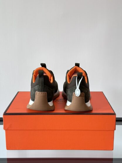 Hermès lightweight and versatile dark green sneakers - Image 7