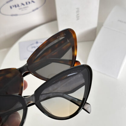 Prada fashion trend sunglasses - Image 6