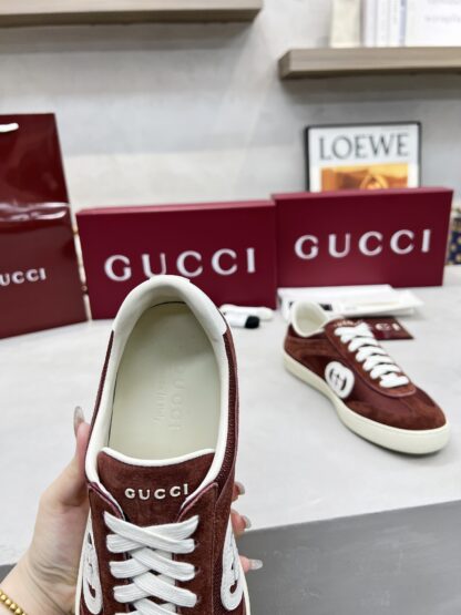 Gucci classic design German training elements catwalk model - Image 8