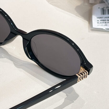 Miu Miu trendy fashion sunglasses - Image 8