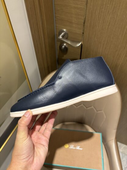 Hermès classic dark blue high-end loafers - Image 7