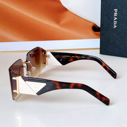 Prada fashion trend sunglasses - Image 7