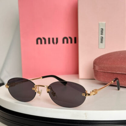 Miu Miu trendy fashion sunglasses - Image 8