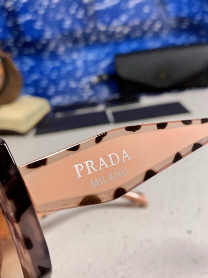 Prada fashion trend sunglasses - Image 8