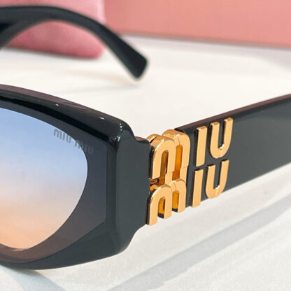 Miu Miu trendy fashion sunglasses - Image 8
