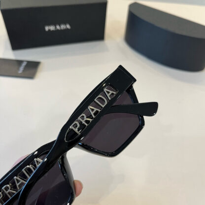 Prada fashion trend sunglasses - Image 7