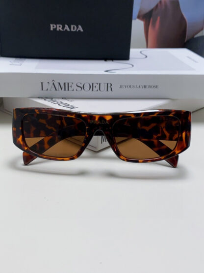 Prada fashion trend sunglasses - Image 7