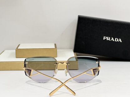Prada fashion trend sunglasses - Image 7