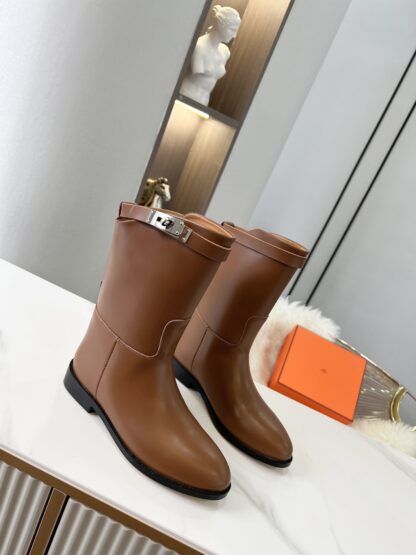 Hermès Classic Brown Silver Buckle Knight Boots - Image 6