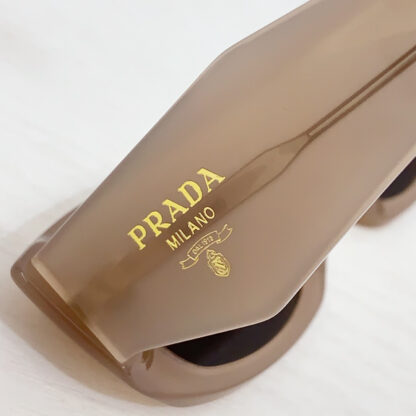 Prada fashion trend sunglasses - Image 7