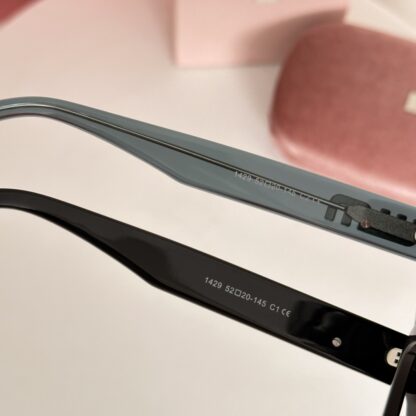 Miu Miu trendy fashion sunglasses - Image 8