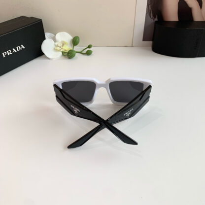 Prada fashion trend sunglasses - Image 7
