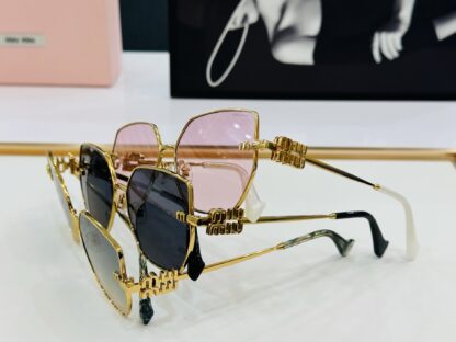 Miu Miu trendy fashion sunglasses - Image 8