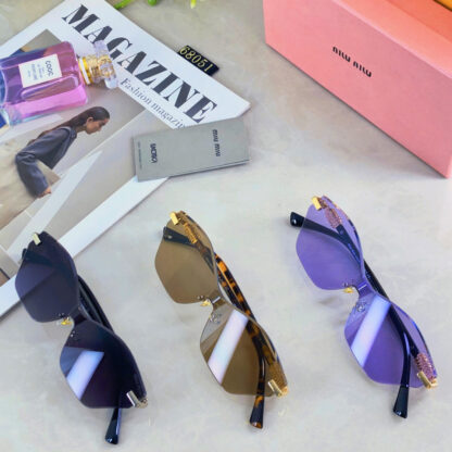 Miu Miu trendy fashion sunglasses - Image 8