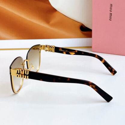 Miu Miu trendy fashion sunglasses - Image 8