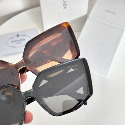 Prada fashion trend sunglasses - Image 7
