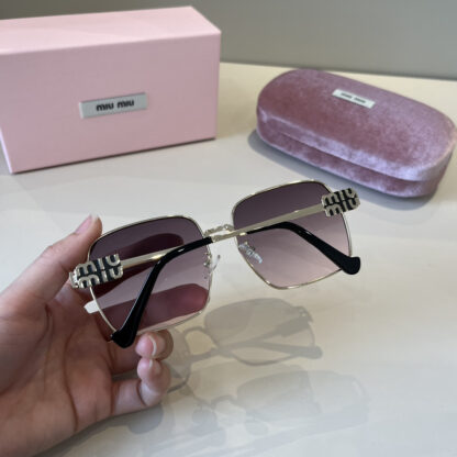 Miu Miu trendy fashion sunglasses - Image 8