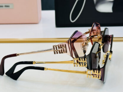 Miu Miu trendy fashion sunglasses - Image 8