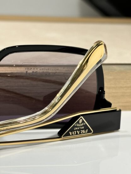 Prada fashion trend sunglasses - Image 7