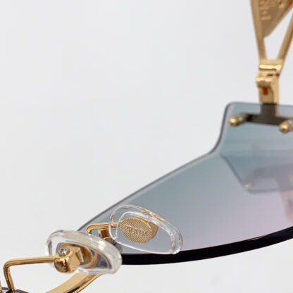 Prada fashion trend sunglasses - Image 7