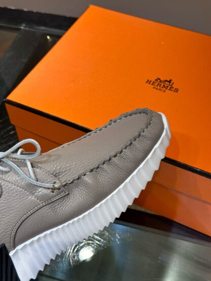 Hermès men's lace-up apricot grey versatile simple casual sneakers - Image 7