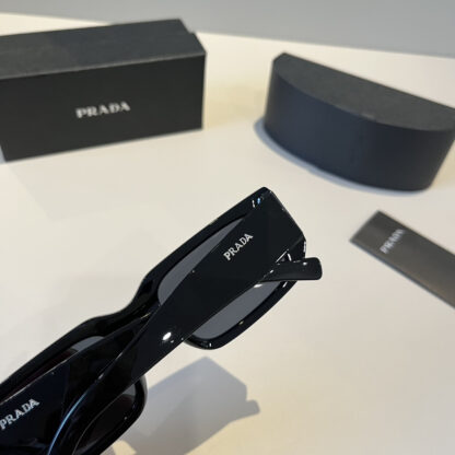 Prada fashion trend sunglasses - Image 7