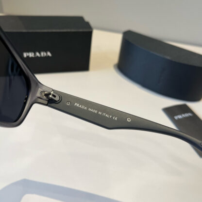 Prada fashion trend sunglasses - Image 7
