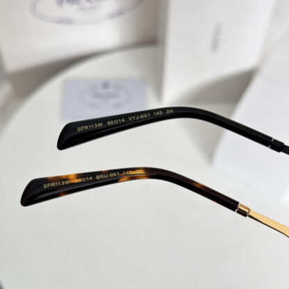Prada fashion trend sunglasses - Image 7