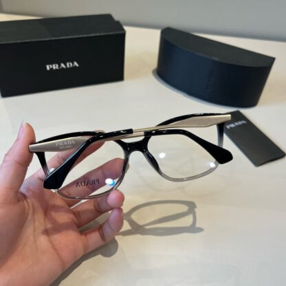 Prada fashion trend sunglasses - Image 7