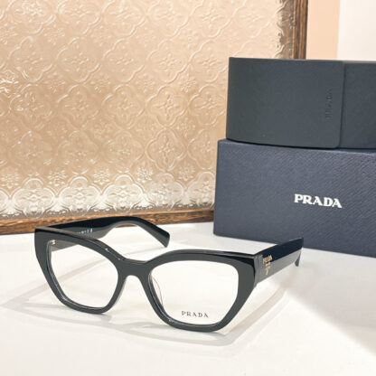 Prada fashion trend sunglasses - Image 7
