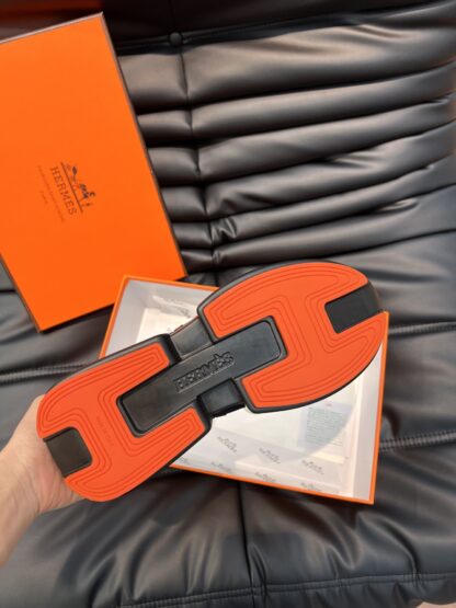 Hermes Men's Black Soft and Comfortable Casual Sneakers - Image 7